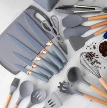 SET DE COCINA DE 19 UTENSILIOS +TABLA